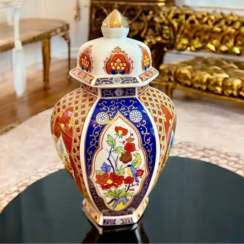 Vintage Imari Japanese Lidded Ginger Jar 8" - Picture 6 of 16